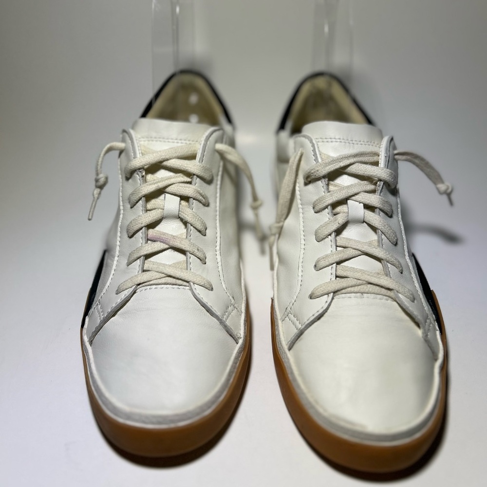 Dolce Vita Women's Zina Lace Up Sneakers